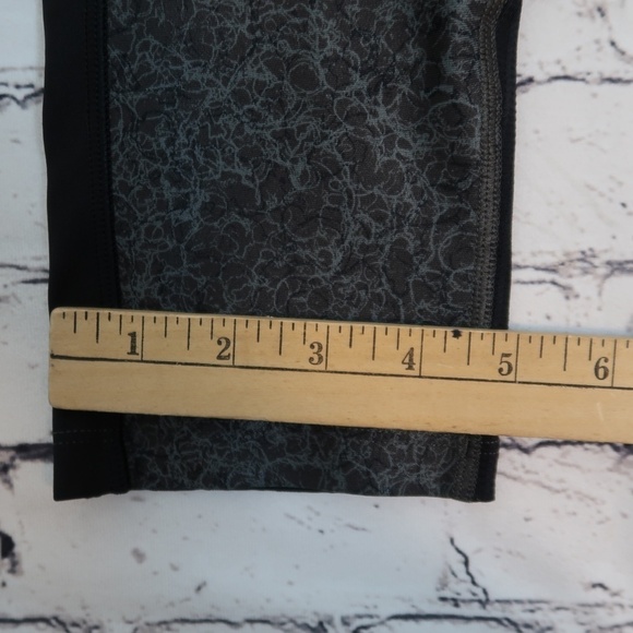 Under Armour Heatgear‎ - Elastic Waist Drawstring Capri Leggings Ladies M - Picture 9 of 9